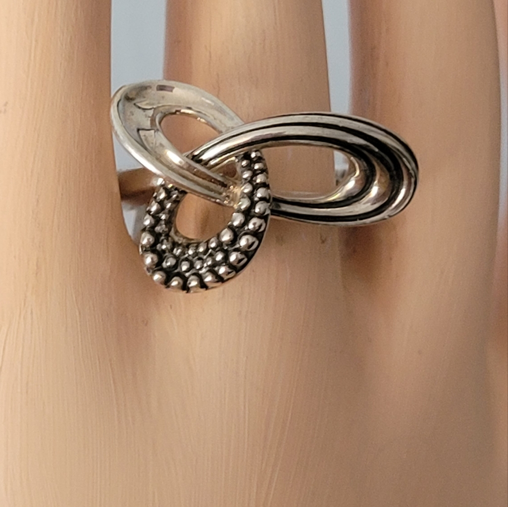 Lagos Sterling Silver Ring 7 250$